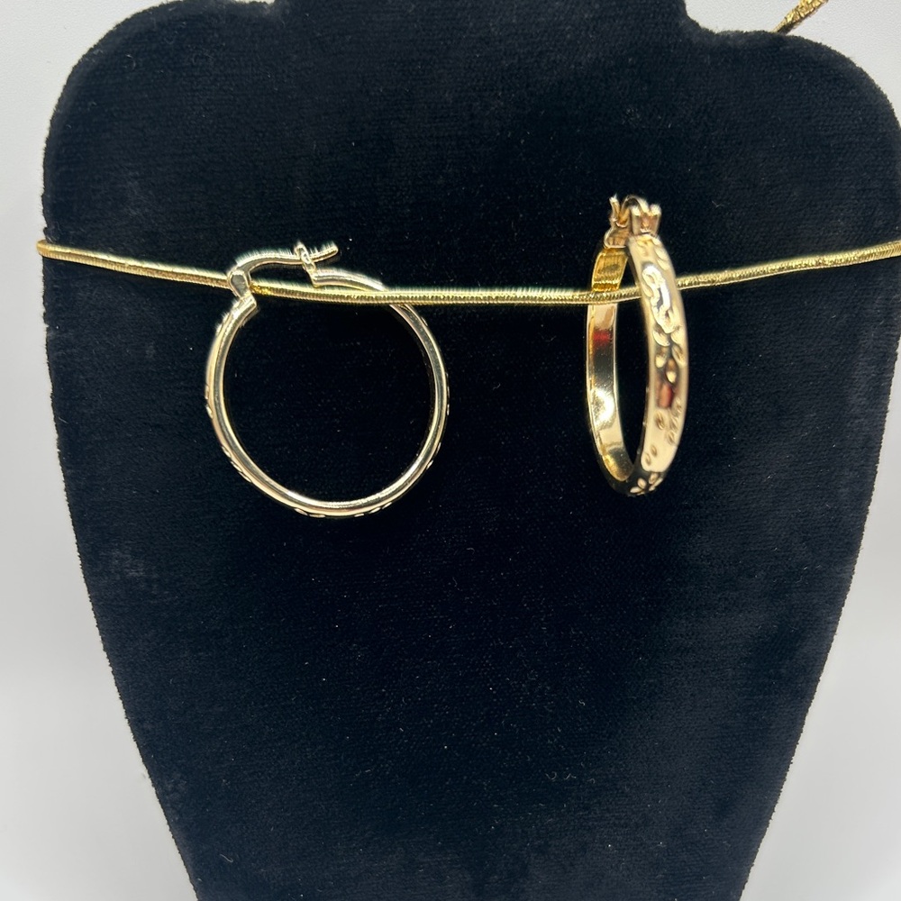 New 12k Gold Embossed Hoop Earrings - Picture 6 of 7